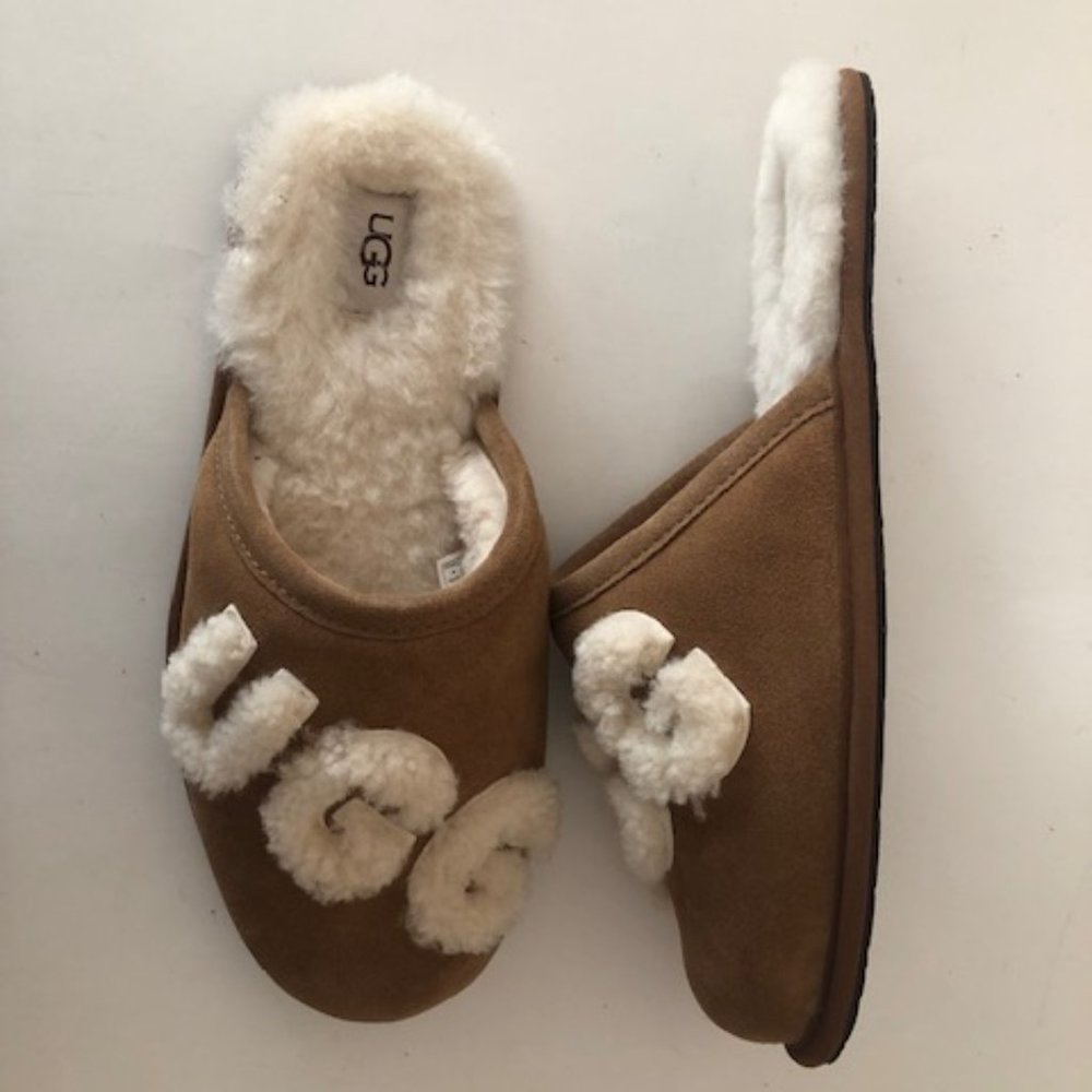 UGG Logo Scuff sheepskin slipper. NWT. 3D. Size: 10